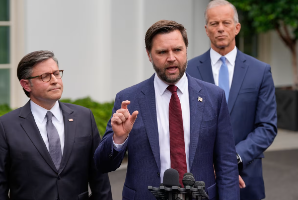 配资知识门户 算盘噼啪响，两党谈不拢，美政府进入关门倒计时